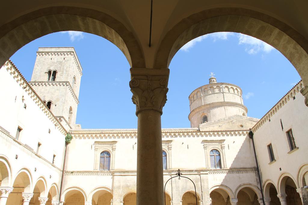 Casa Vacanze Civico 32 Montescaglioso Bagian luar foto